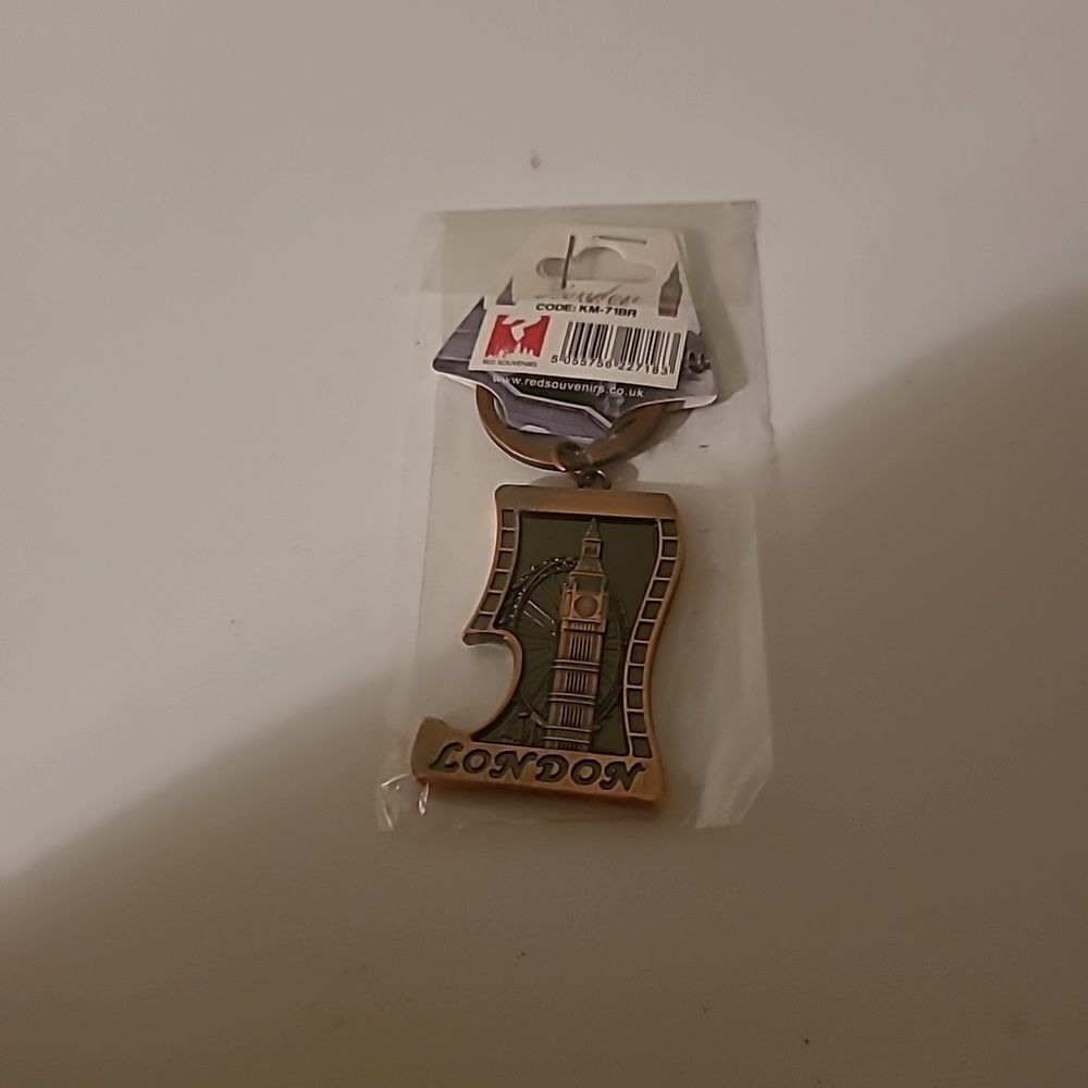 London Keychain  - Picture 2 of 3